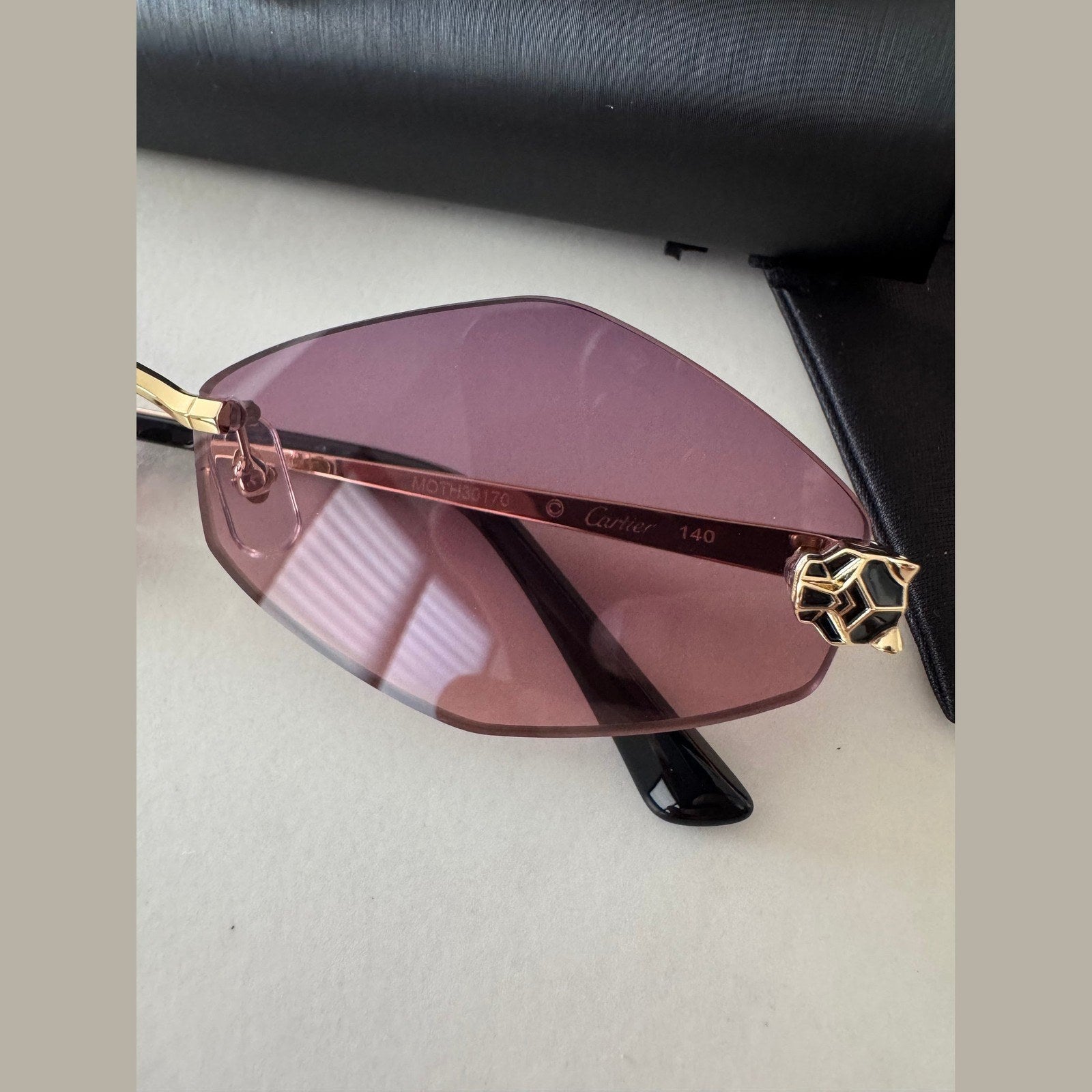 Image of Cartier - sunglasses