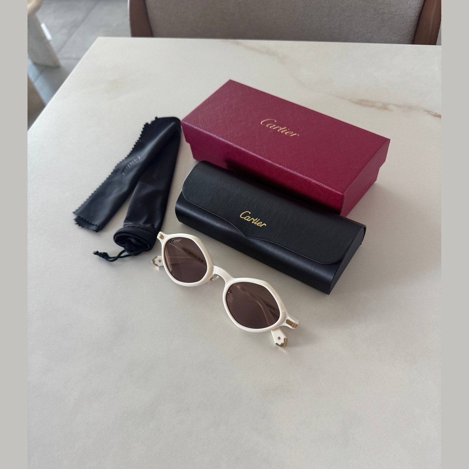 Image of Cartier - sunglasses