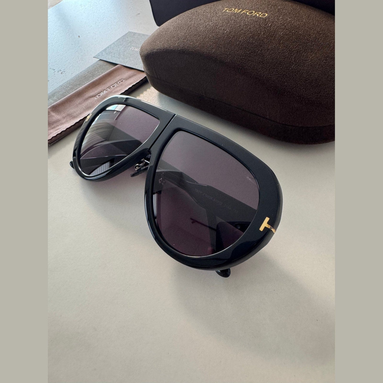 Image of משקפי שמש TOM FORD
