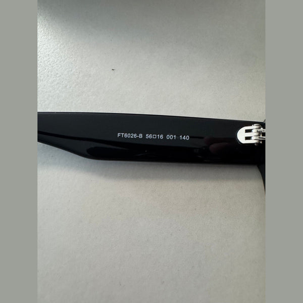 משקפי שמש TOM FORD