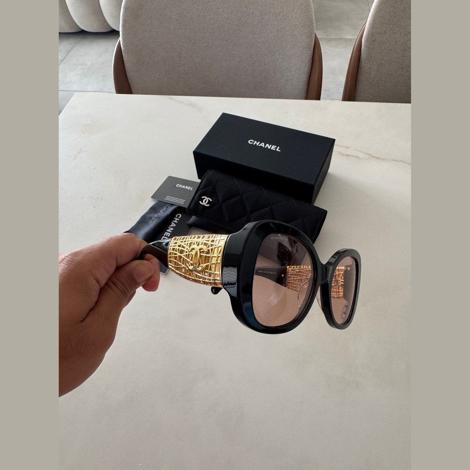 משקפי שמש CHANEL