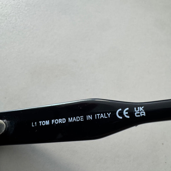 משקפי שמש TOM FORD