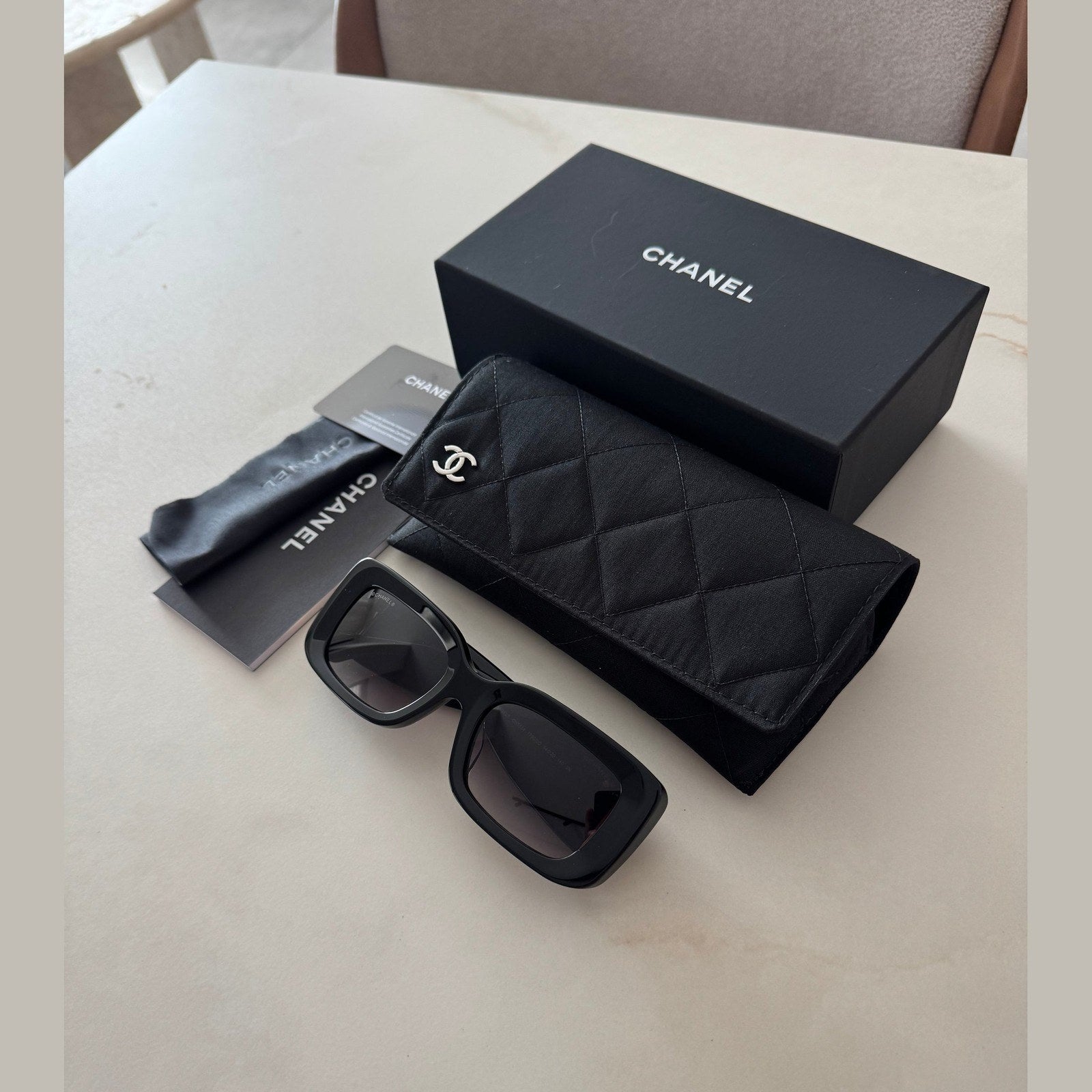 משקפי שמש CHANEL