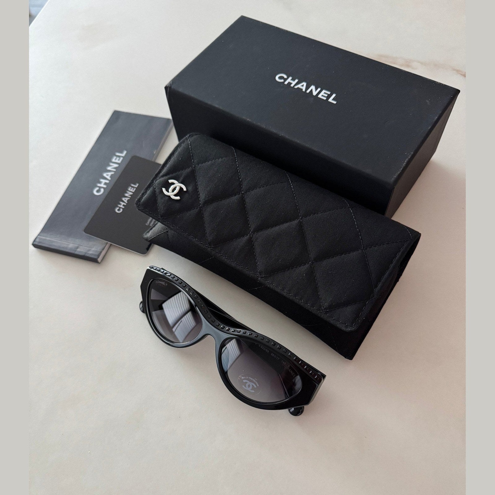 משקפי שמש CHANEL