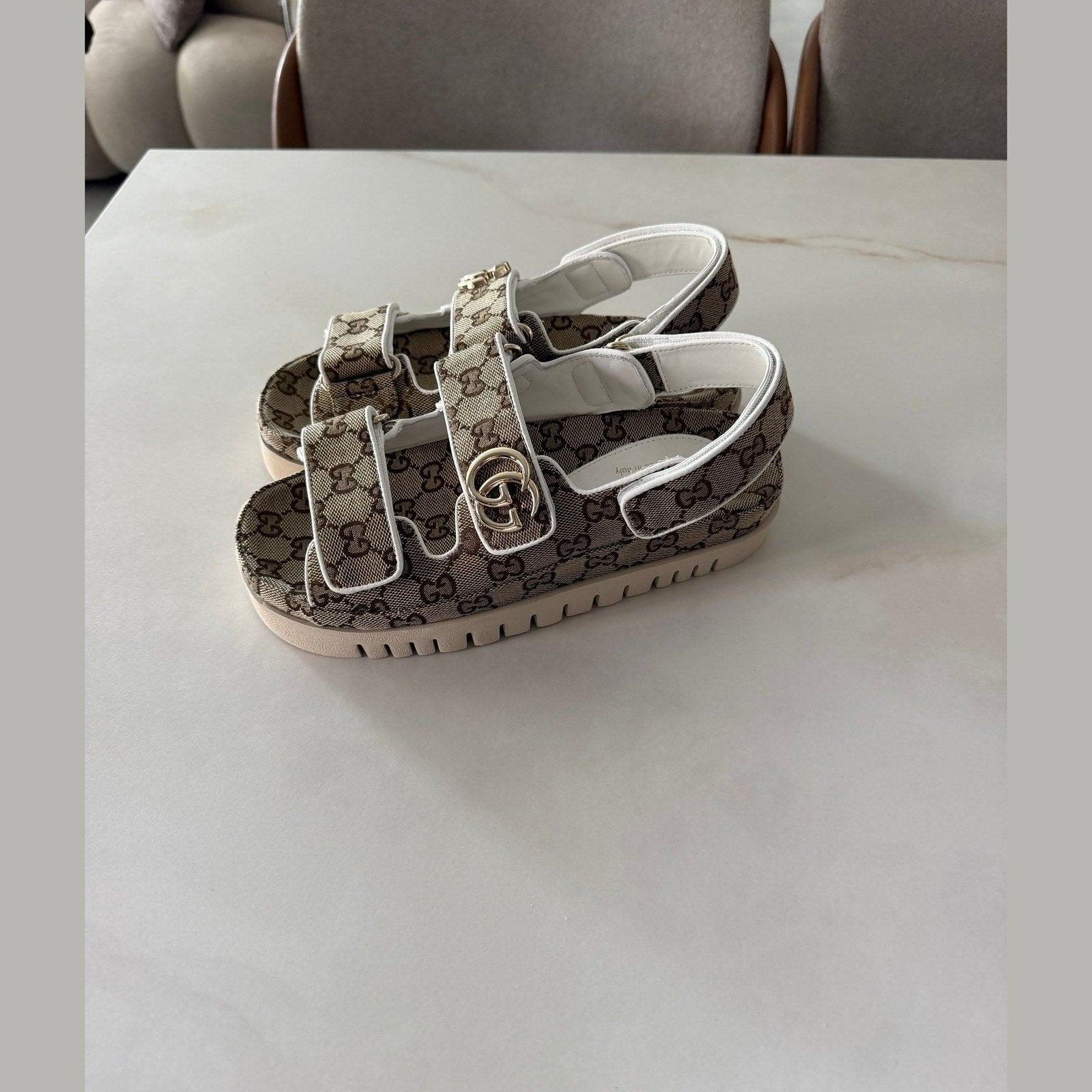 Image of GUCCI sandals במלאי