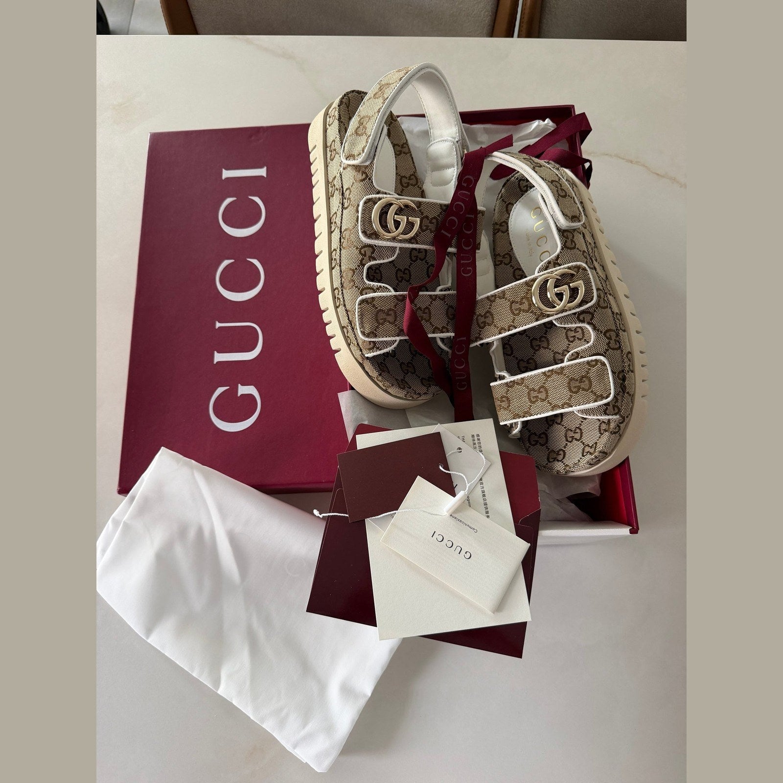 GUCCI sandals במלאי