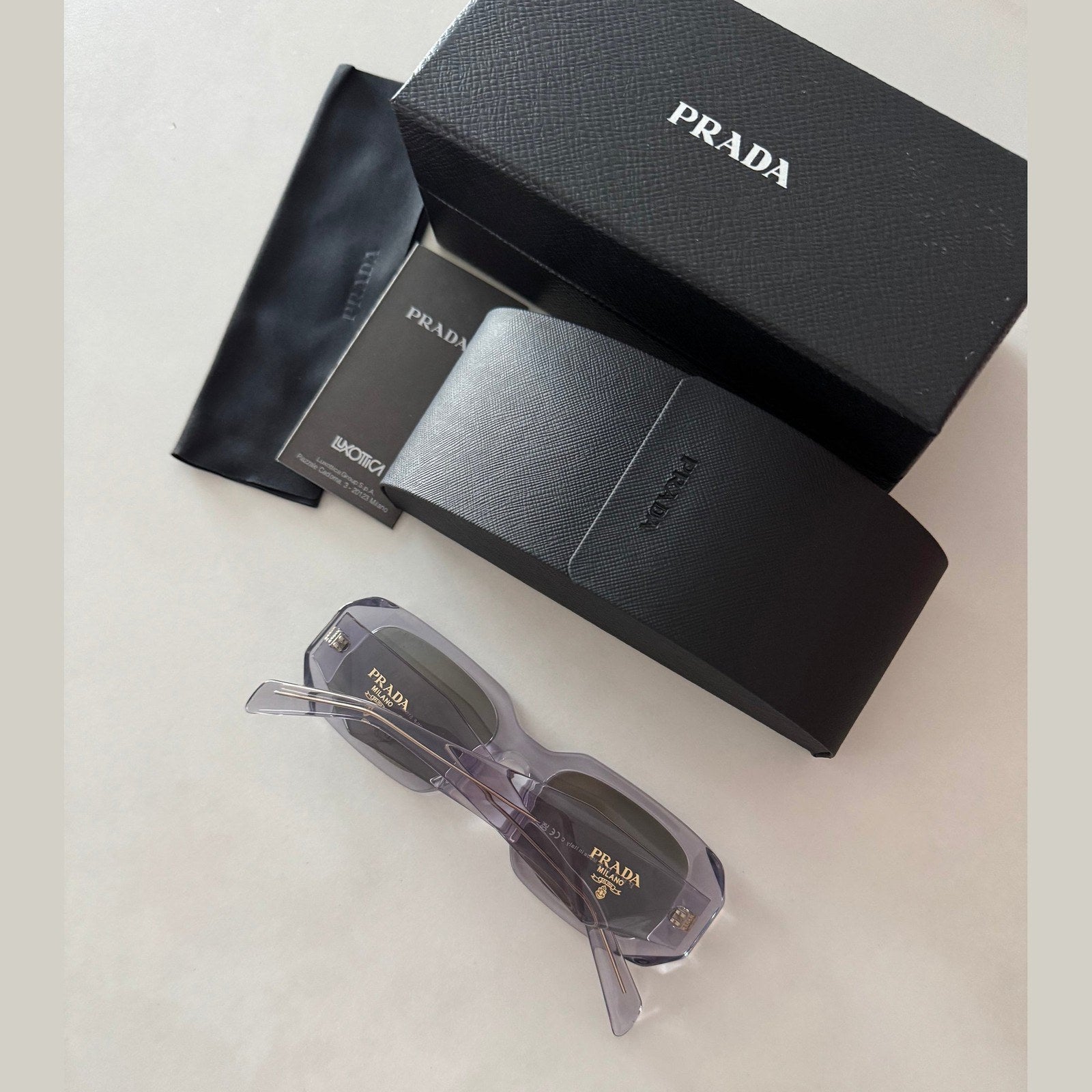 Image of PRADA - משקפי שמש לוגו