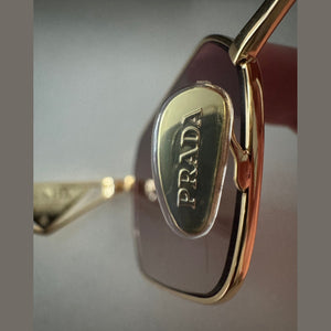 PRADA - משקפי שמש לוגו