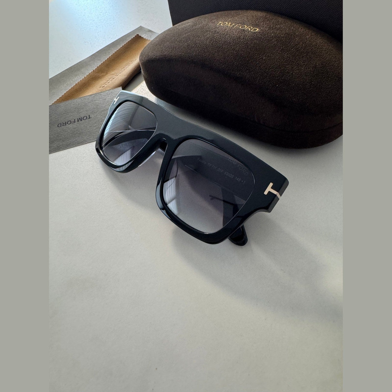 Image of משקפי שמש TOM FORD