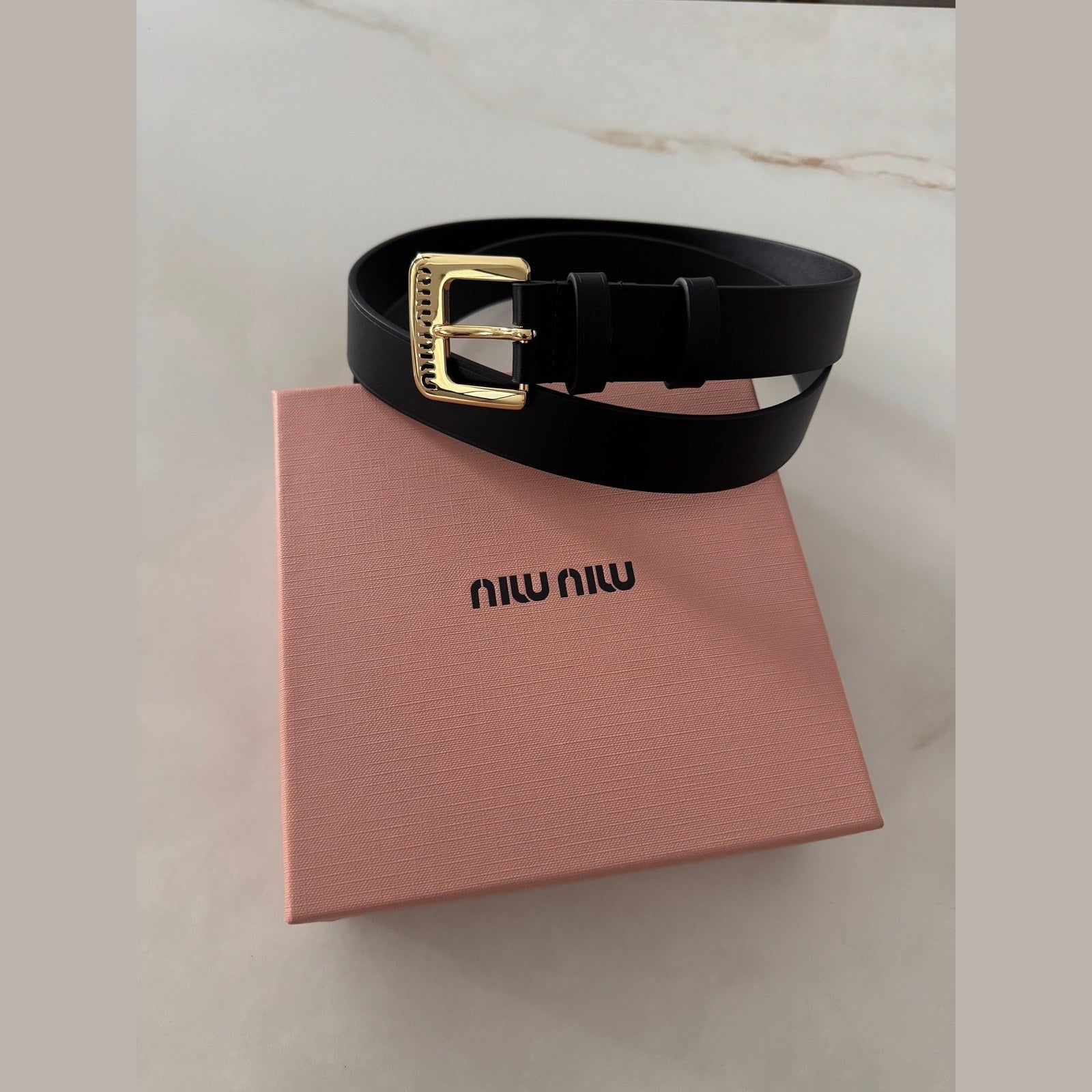 Image of חגורת עור Miu Miu במלאי