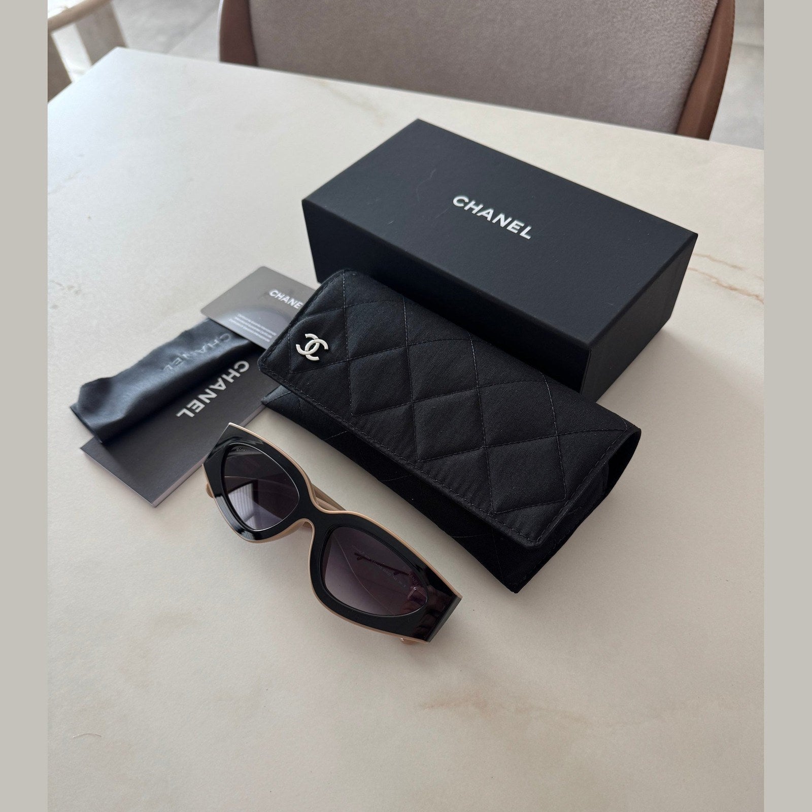 משקפי שמש CHANEL