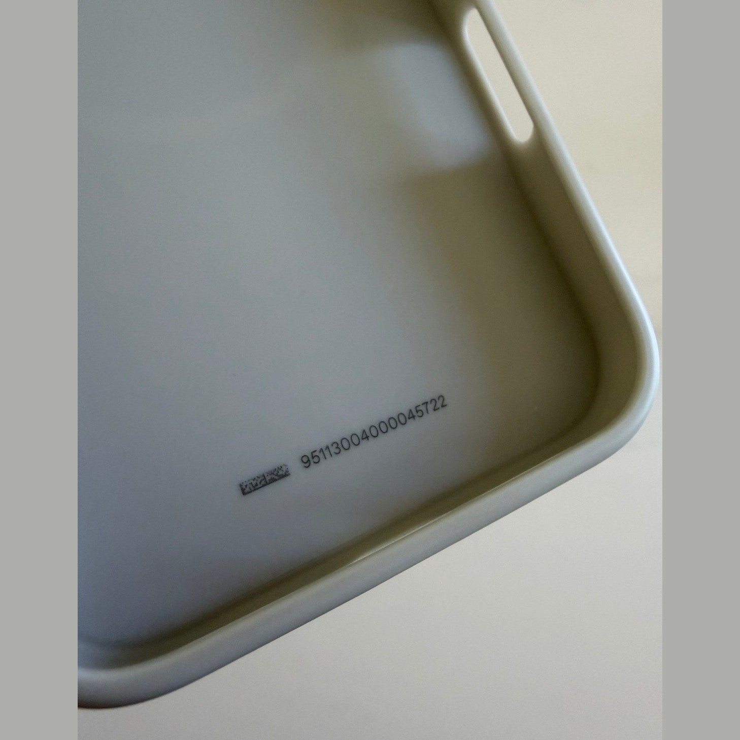 Image of RIMOWA מגן אייפון 17 פרו מקס כסוף