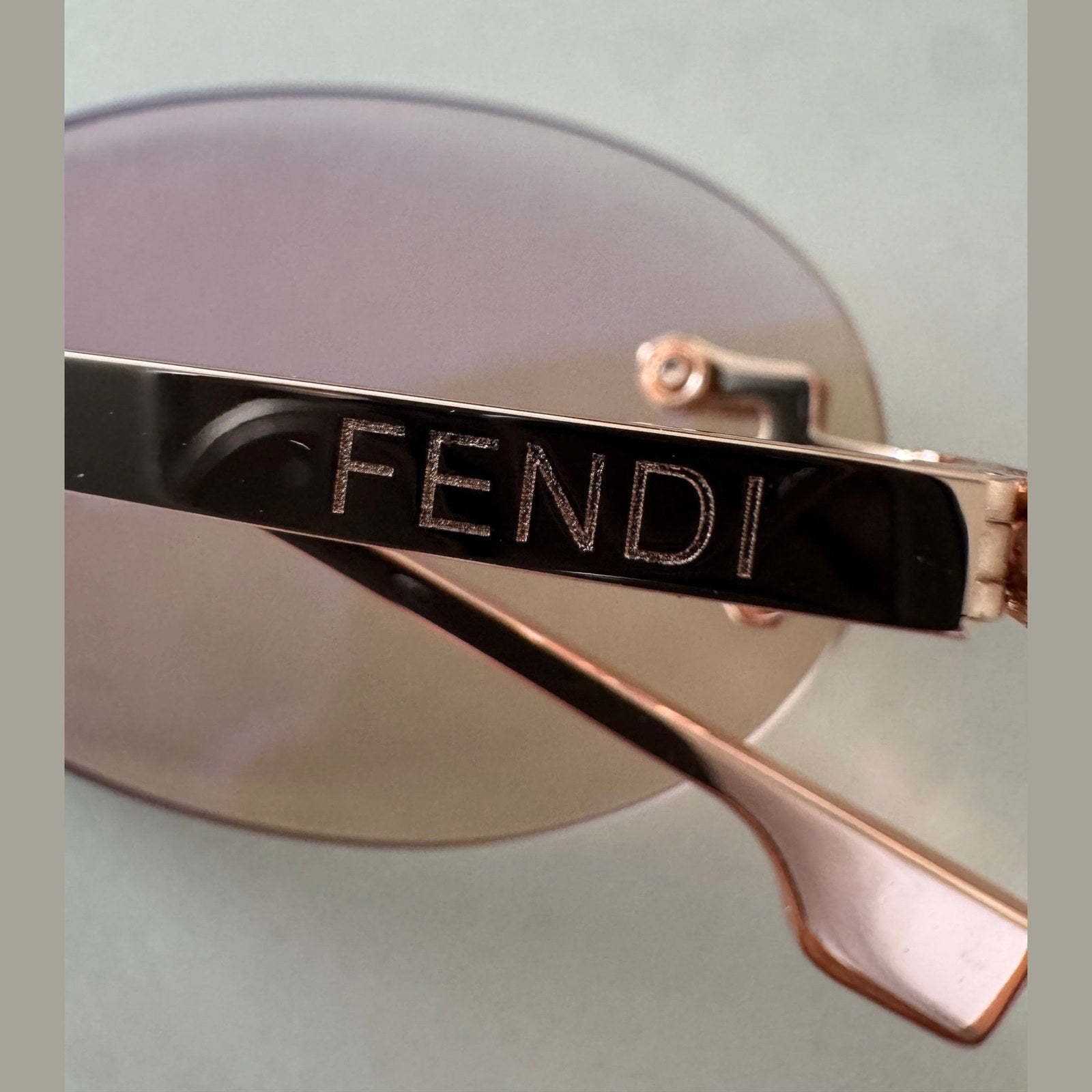 Image of FENDI - משקפי שמש