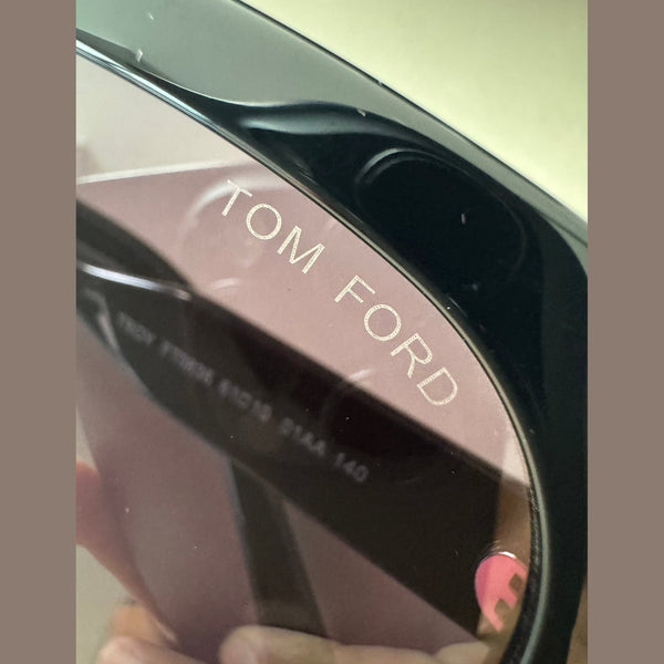 משקפי שמש TOM FORD