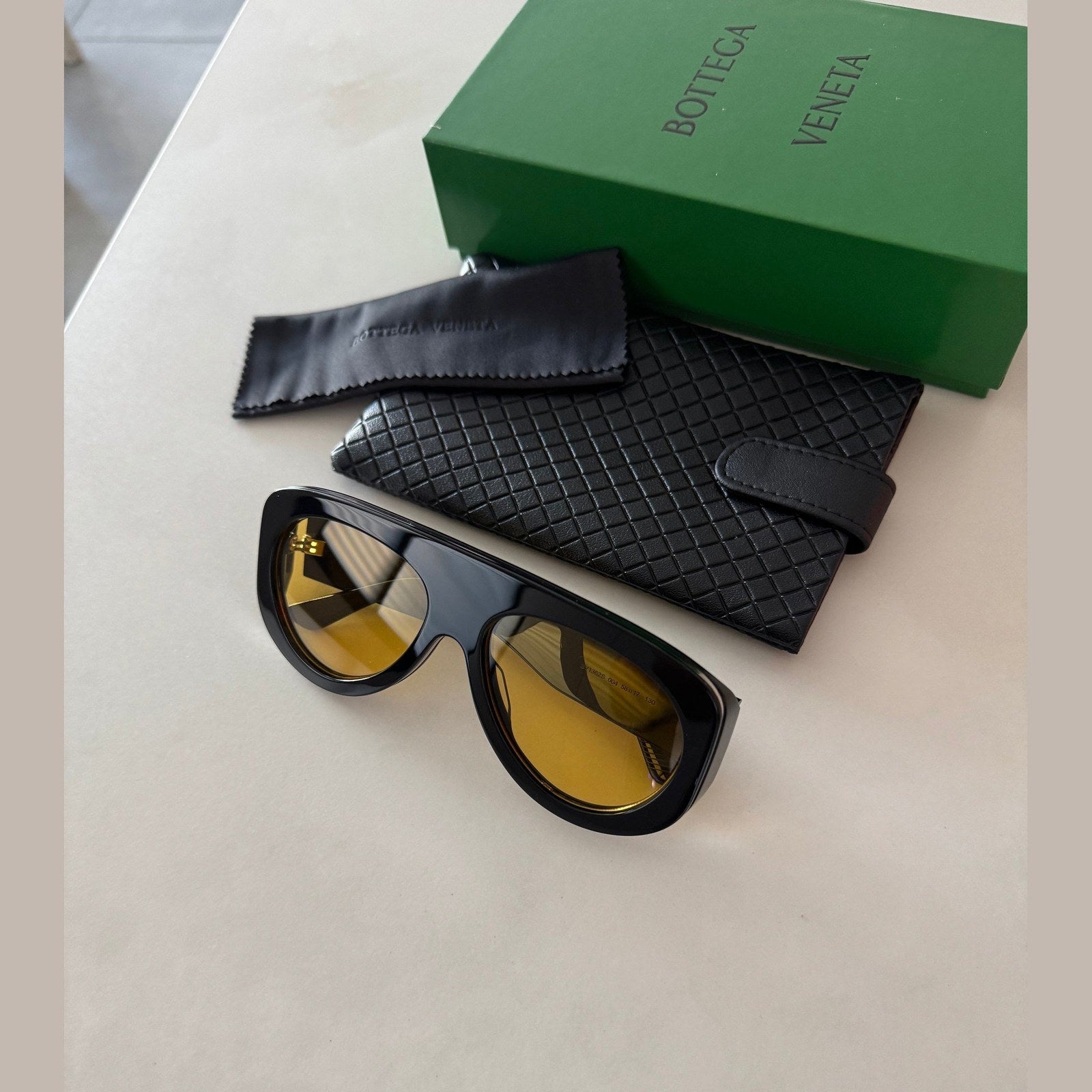 Image of bottega veneta - משקפי שמש