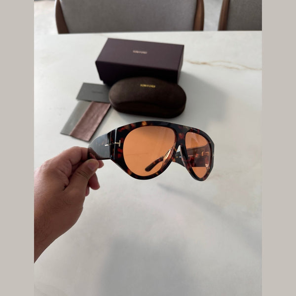 משקפי שמש TOM FORD