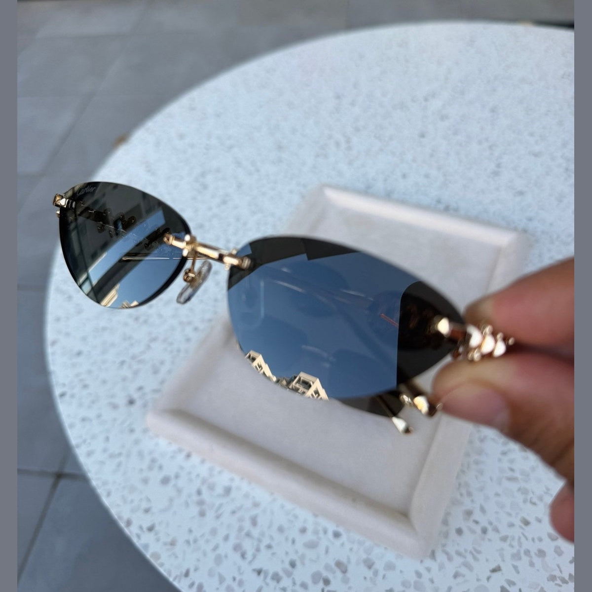 Cartier - sunglasses במלאי דגם מספר 6