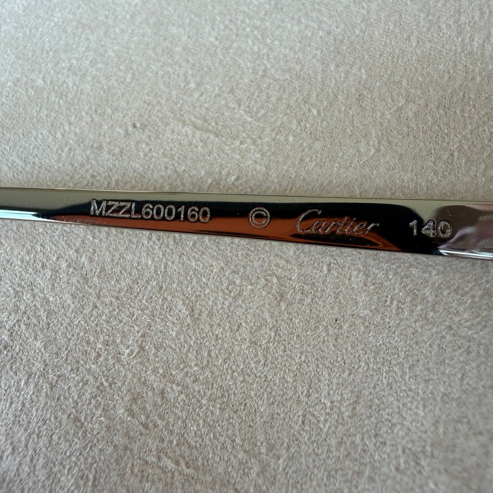 Image of Cartier - sunglasses  דגם מספר 4 במלאי