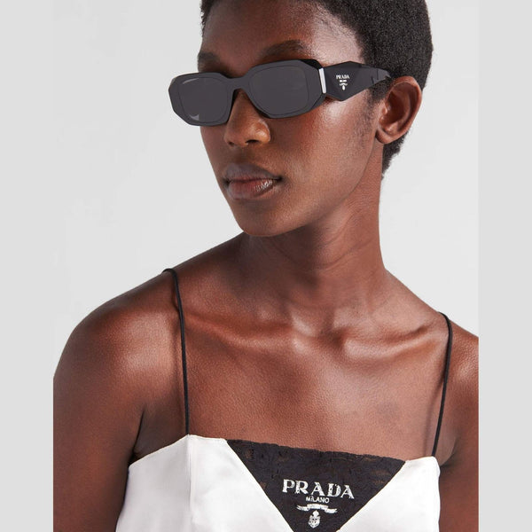 PRADA - משקפי שמש לוגו