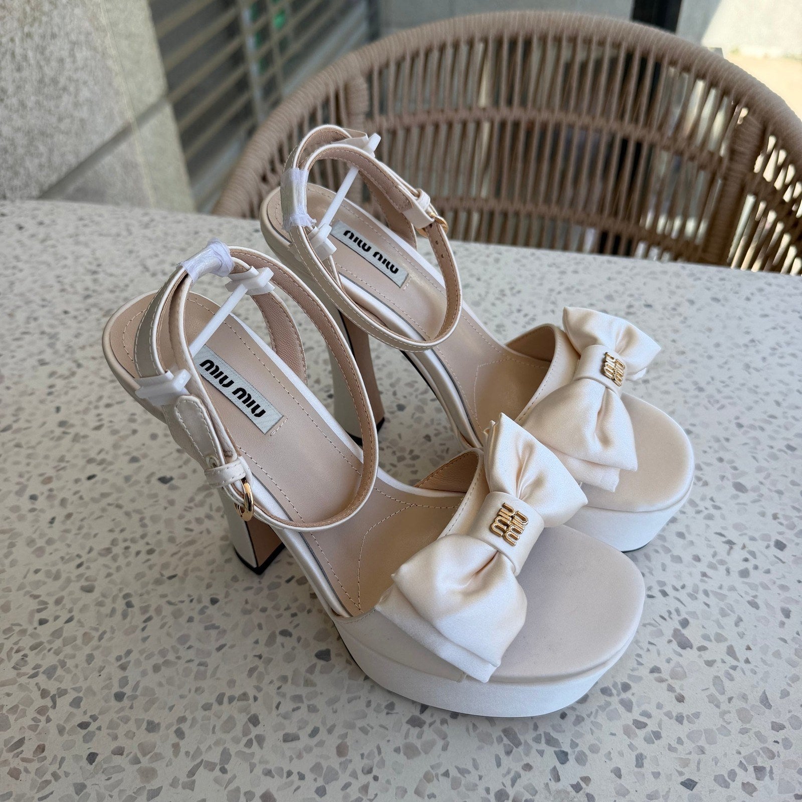 Miu Miu heels במלאי