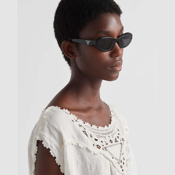 PRADA - משקפי שמש לוגו
