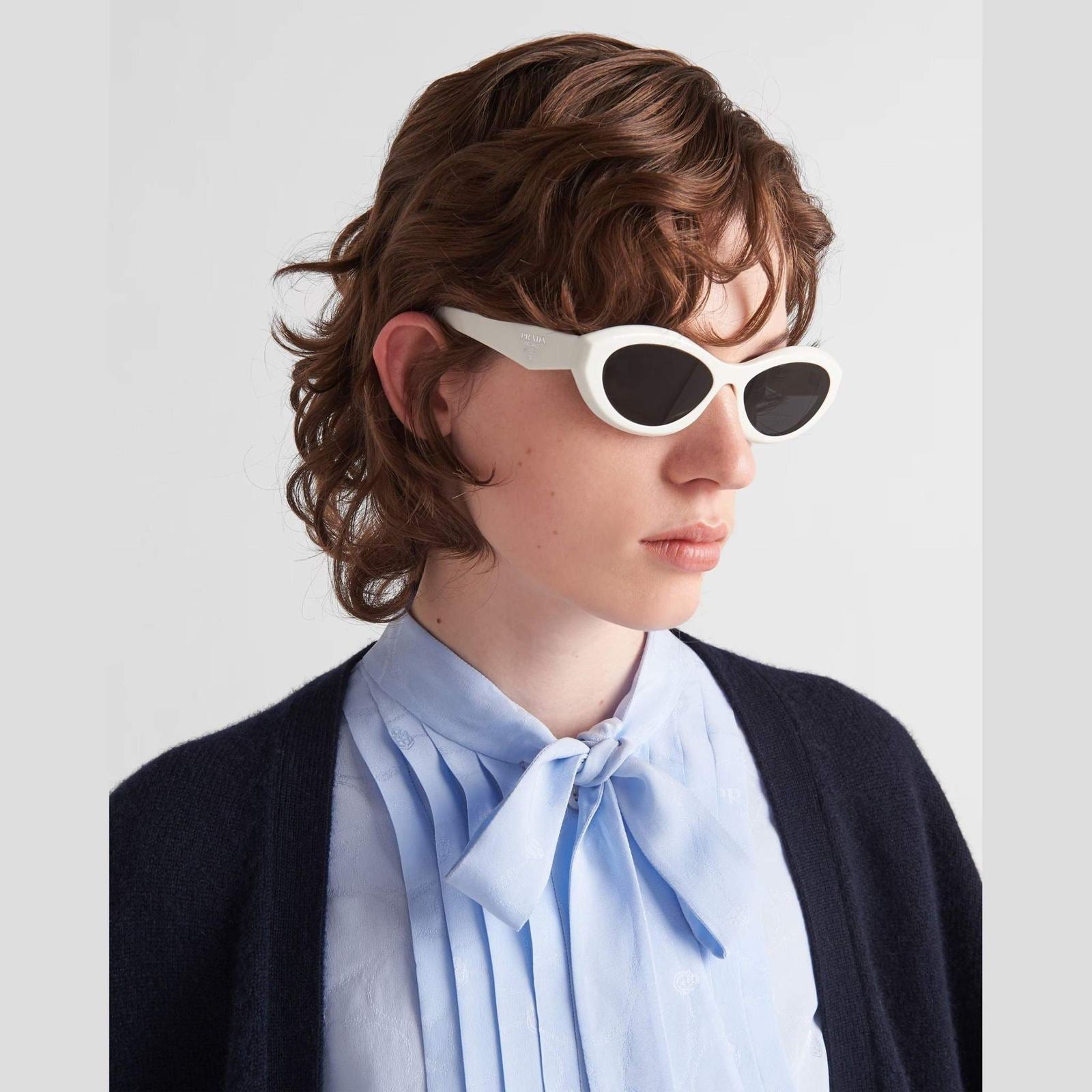 PRADA - משקפי שמש לוגו