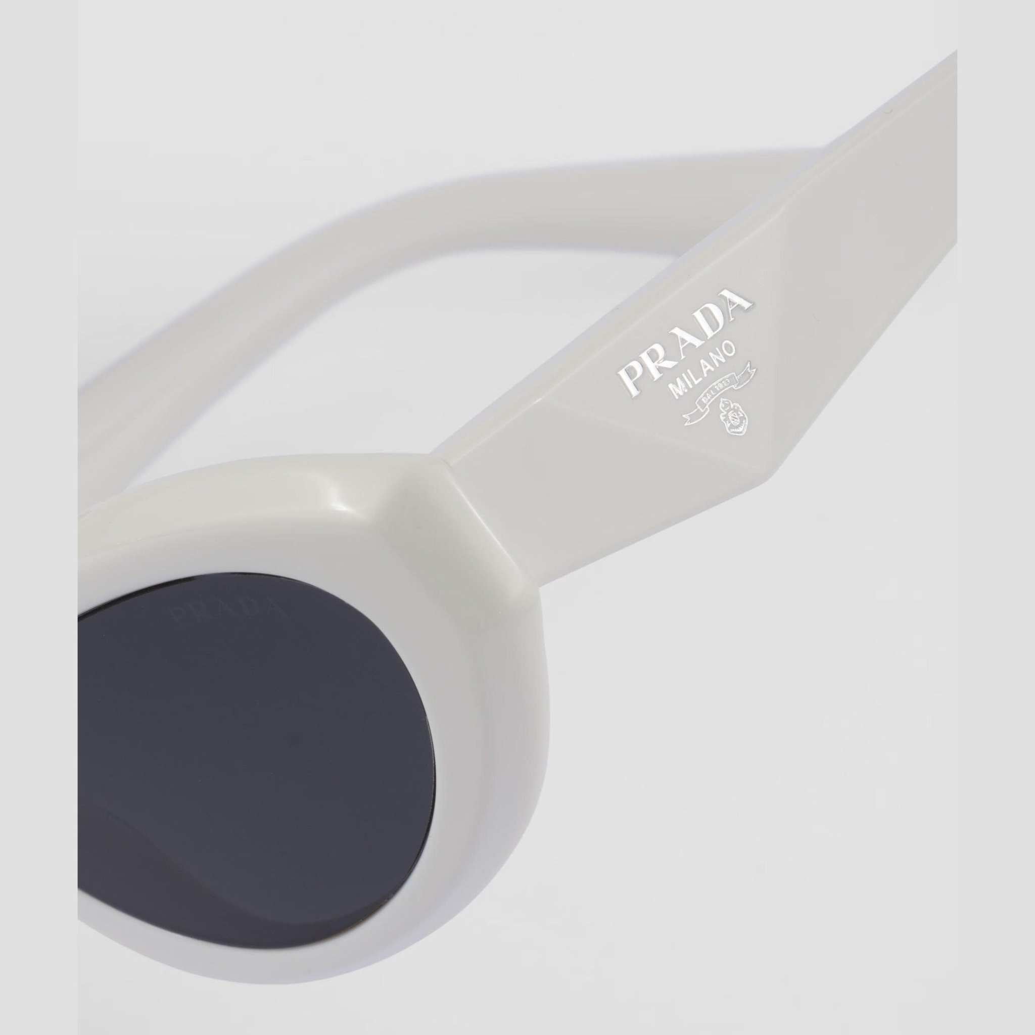 Image of PRADA - משקפי שמש לוגו