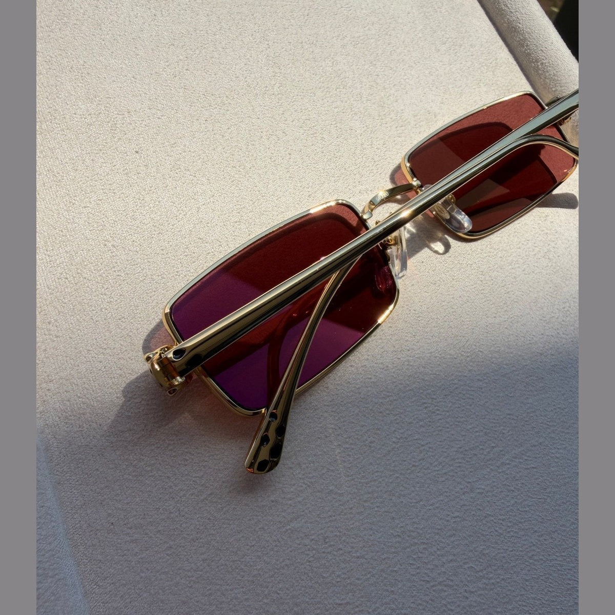 Image of Cartier - sunglassesדגם מספר 1 במלאי