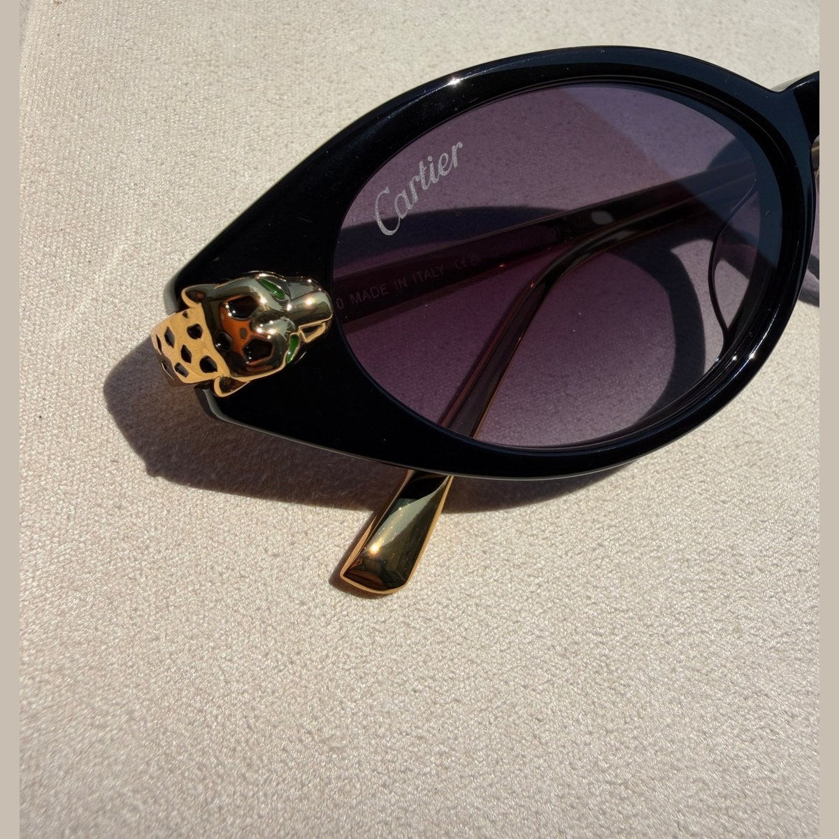Image of Cartier - sunglasses  דגם מספר 5 במלאי
