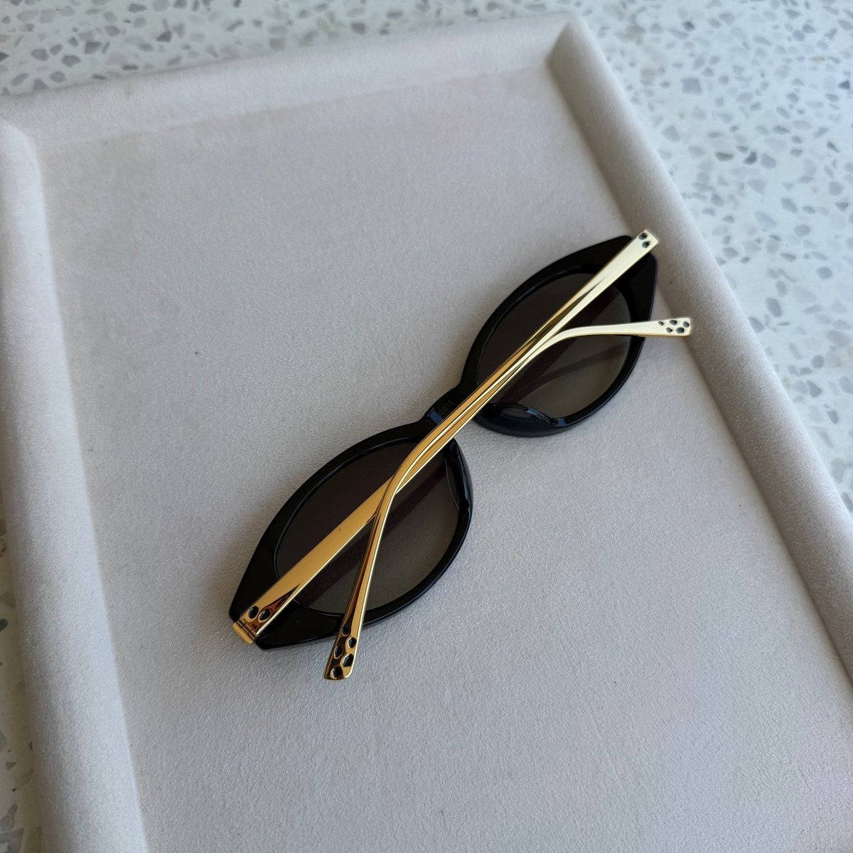 Image of Cartier - sunglasses במלאי דגם מספר 5