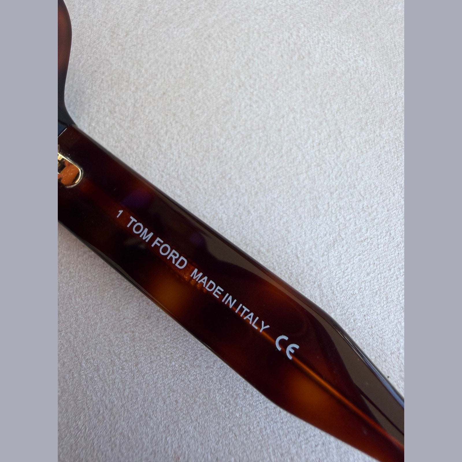 Image of משקפי שמש TOM FORD