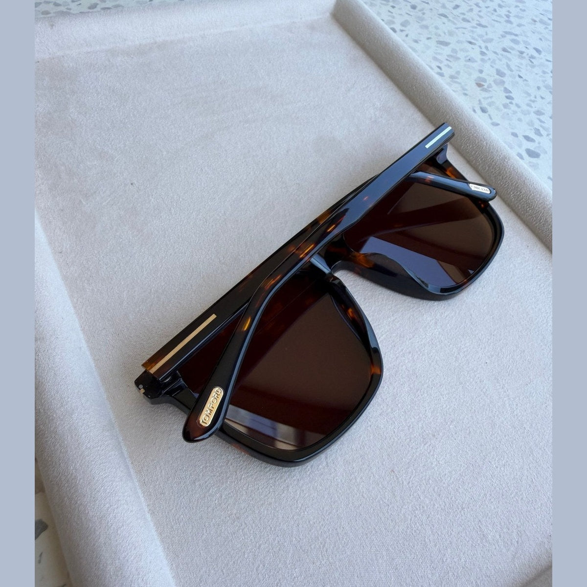 Image of משקפי שמש TOM FORD