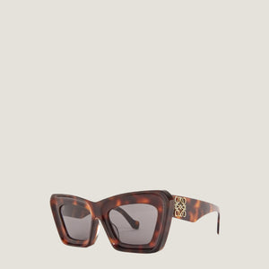 Stylish LOEWE sunglasses with geometric frames and UV400 protection.