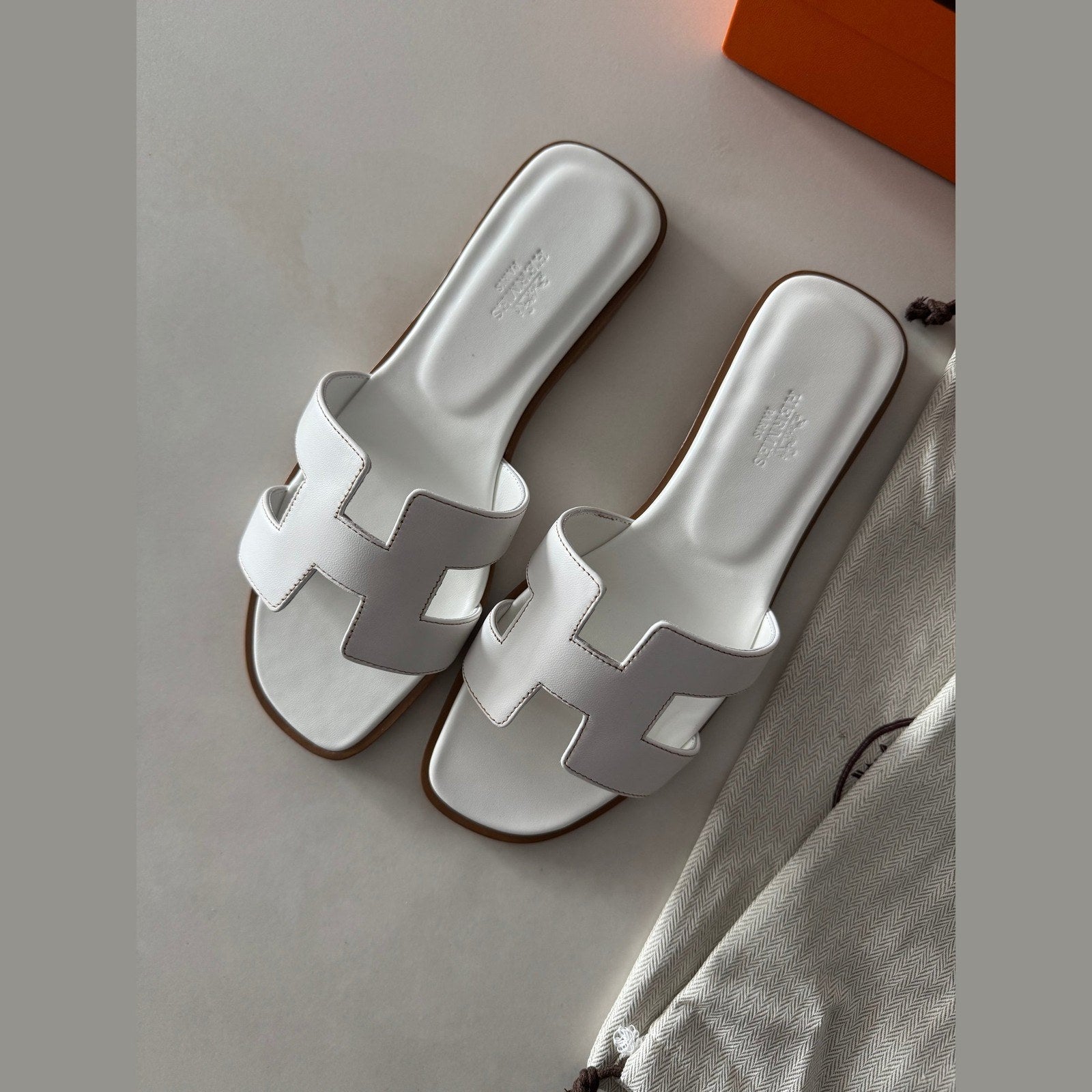Image of Hermes oran
