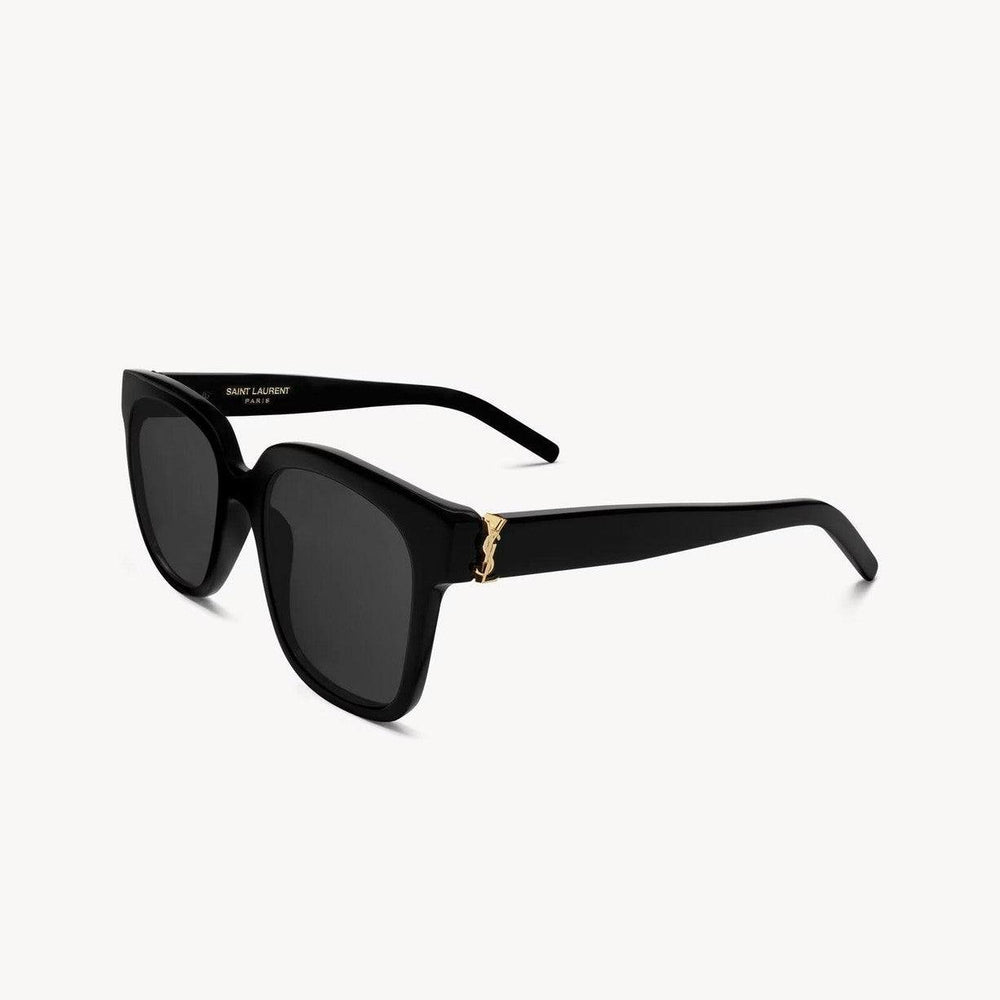 משקפי שמש SL, מסגרת פלסטיק שחורה, הגנה UVA/UVB, רפידות אף מתכווננות, מתאימות לעדשות ראיה.