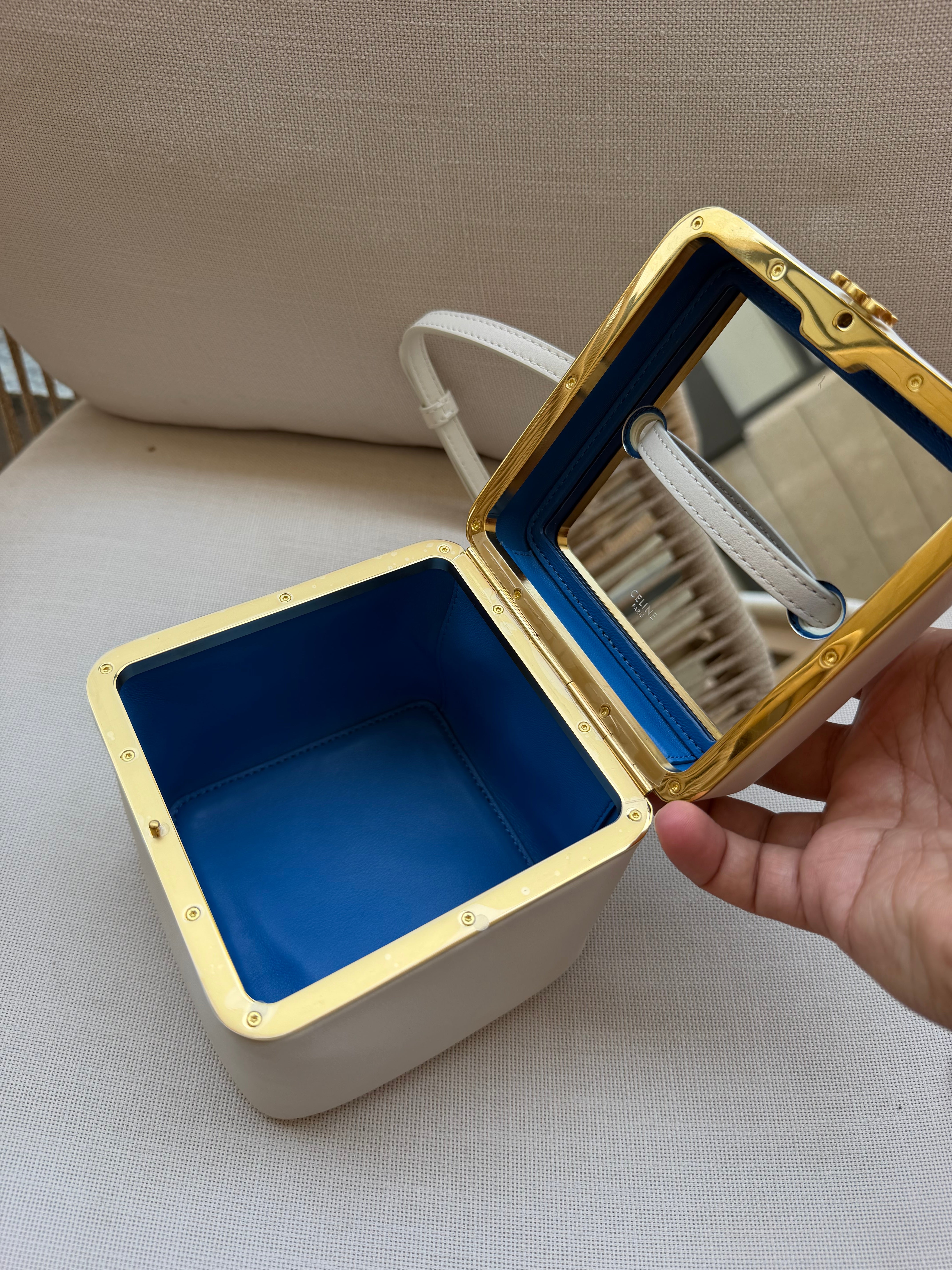 Image of CELINE bag לבן במלאי