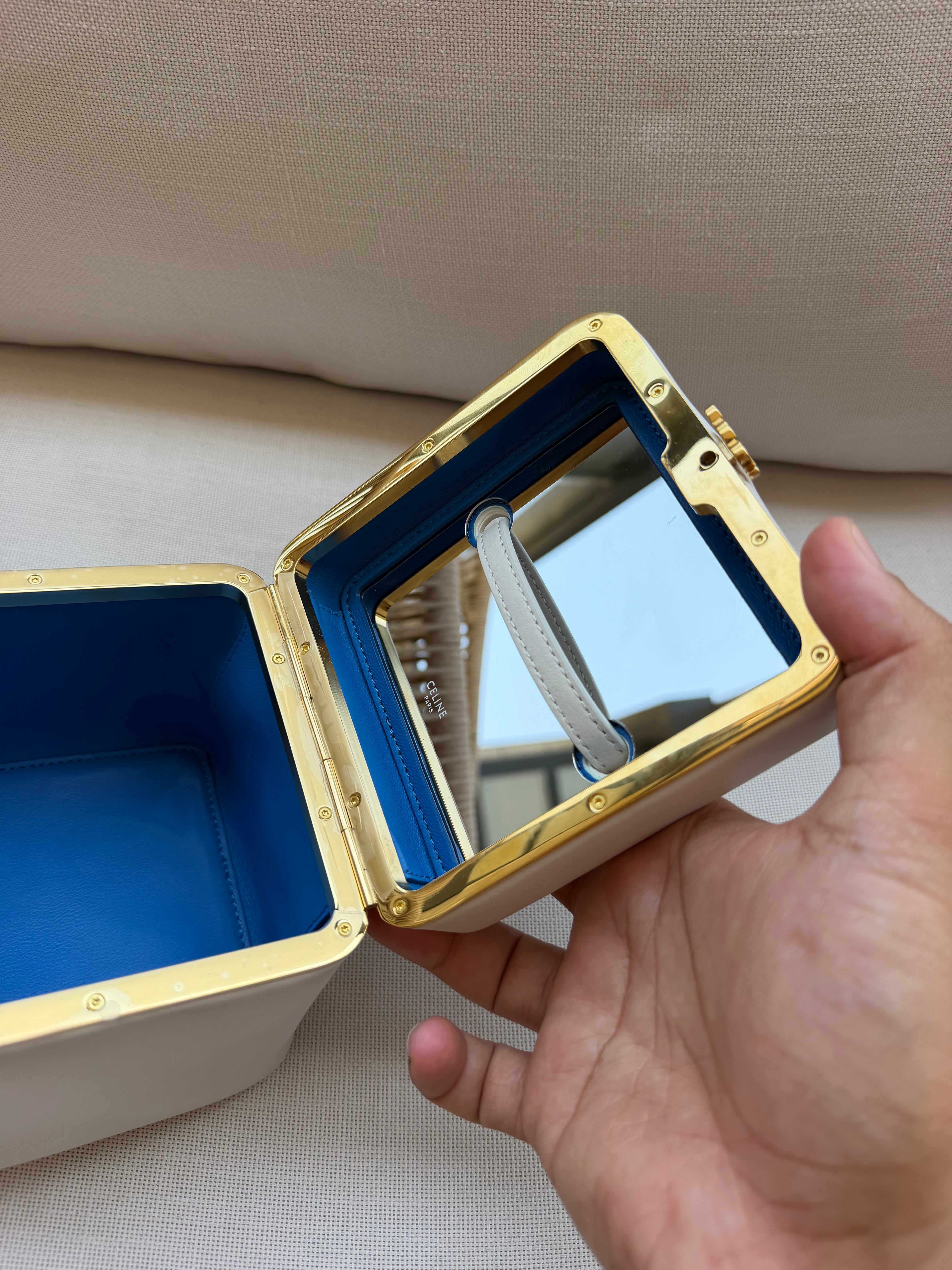 Image of CELINE bag לבן במלאי