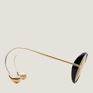 משקפי שמש B עם מסגרת מתכת שחורה ורפידות אף מתכווננות, 100% הגנה מפני UVA/UVB.