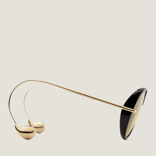 משקפי שמש B עם מסגרת מתכת שחורה ורפידות אף מתכווננות, 100% הגנה מפני UVA/UVB.