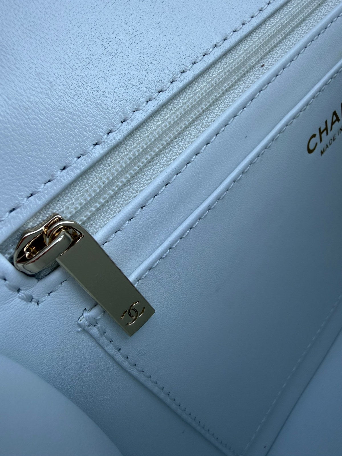 Chanel bag 25 במלאי