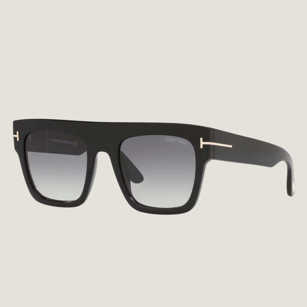 Stylish TOM FORD sunglasses with premium black frame and UV400 protection.