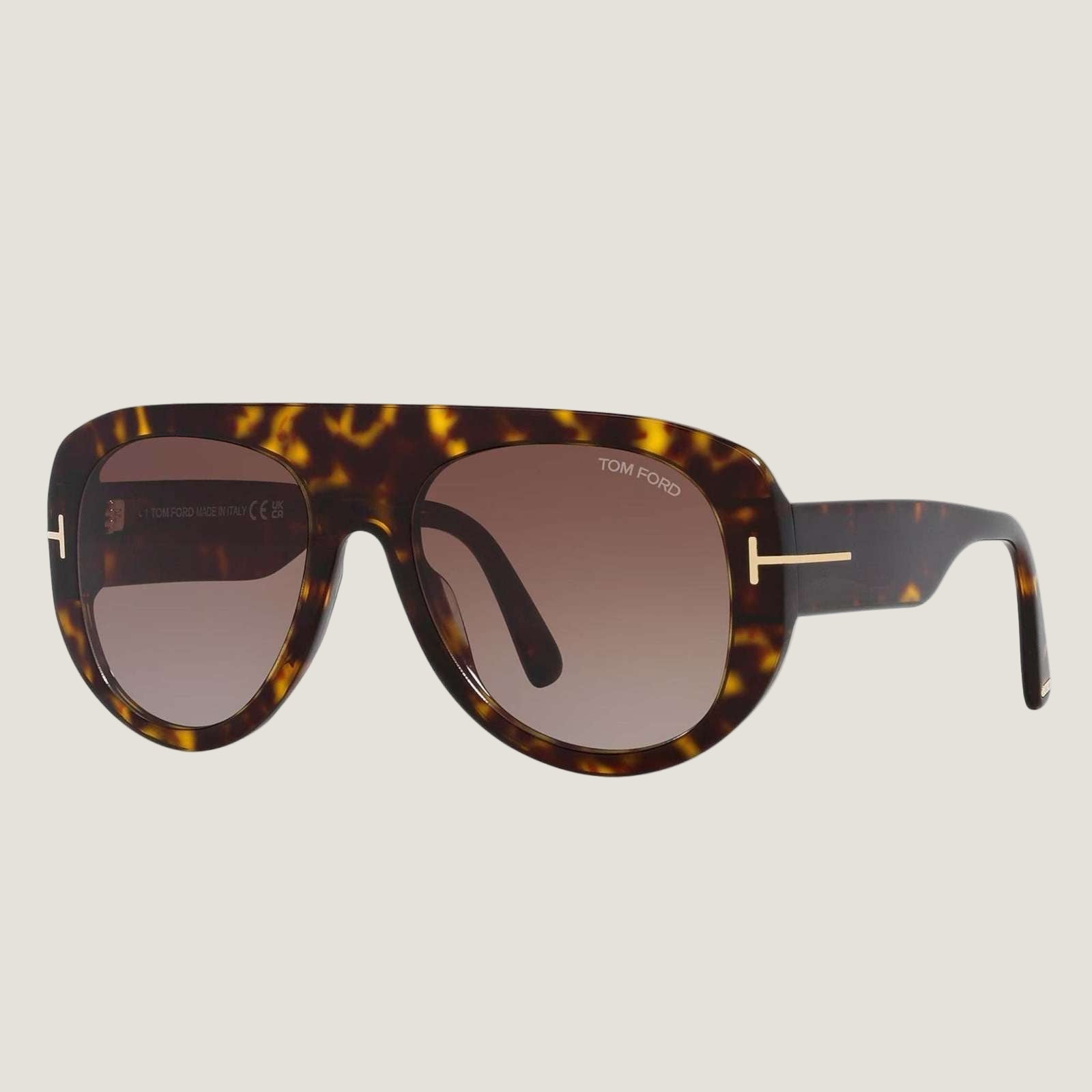 משקפי שמש TOM FORD, מסגרת פלסטיק מנומרת, הגנה 100% UVA/UVB, רפידות אף מתכווננות, באריזה ממותגת.