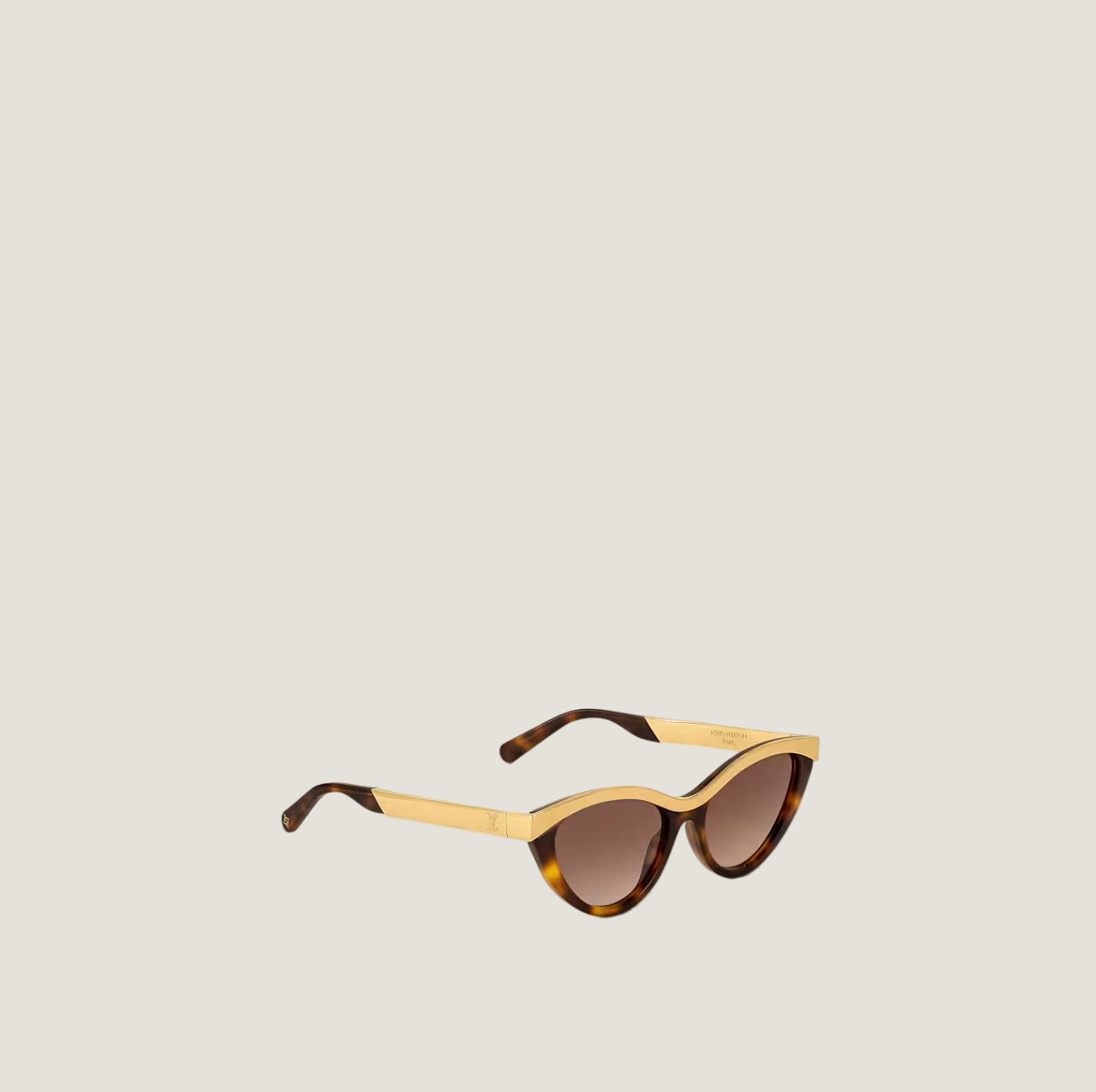 Luxury women's sunglasses with classic design and UV400 protection.