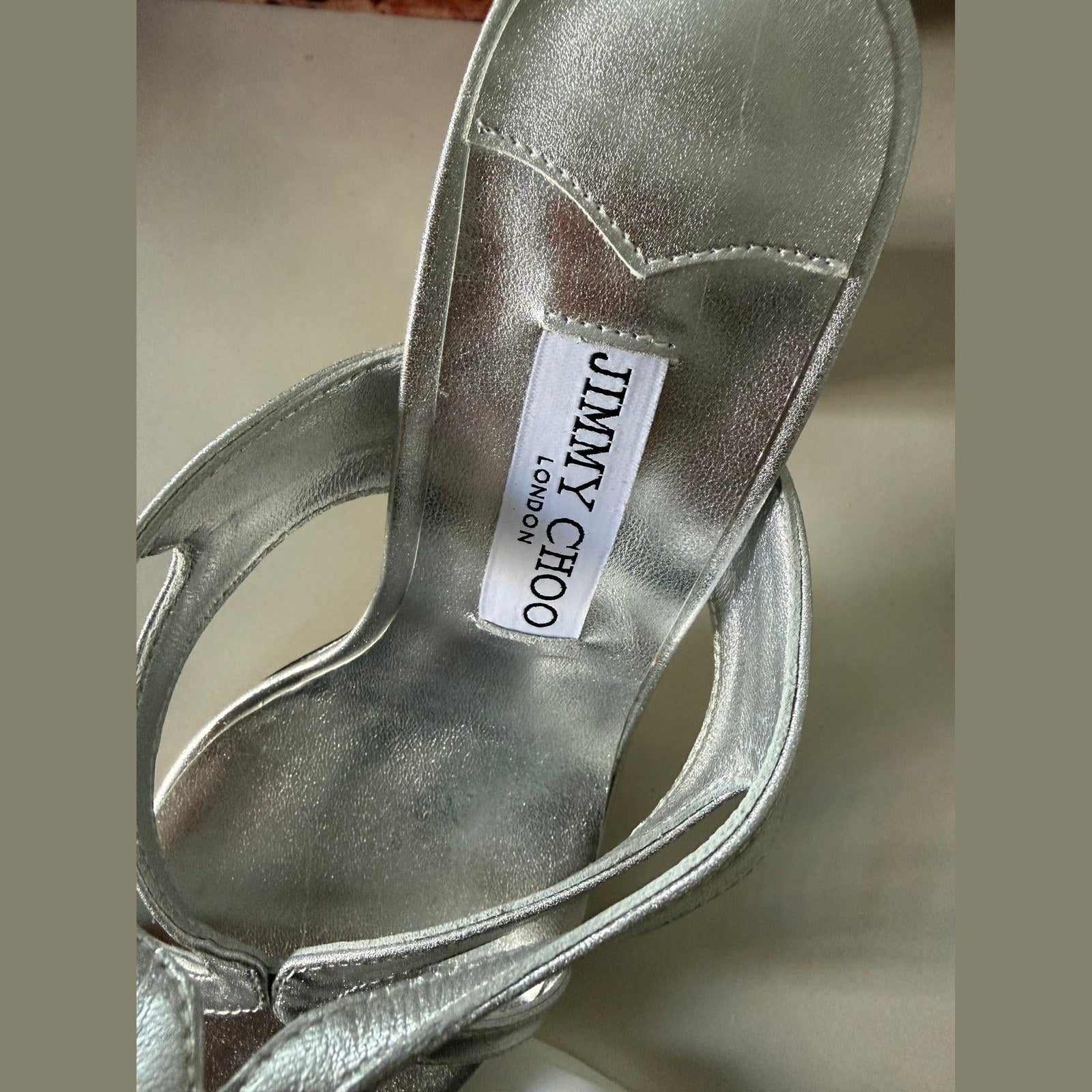 Image of jimmy choo heels במלאי
