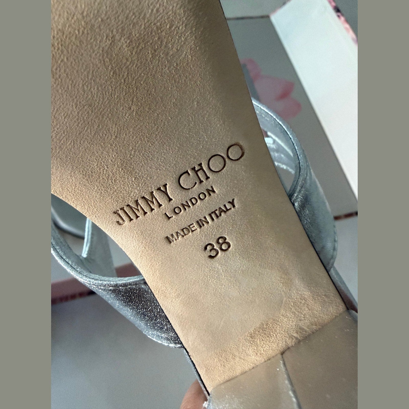 Image of jimmy choo heels במלאי