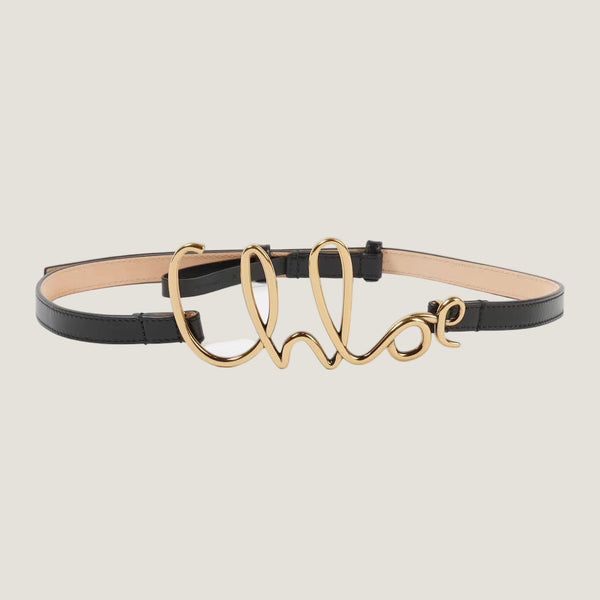 חגורת Chloe לנשים מעור שחור עם אבזם זהב לוגו יוקרתי.