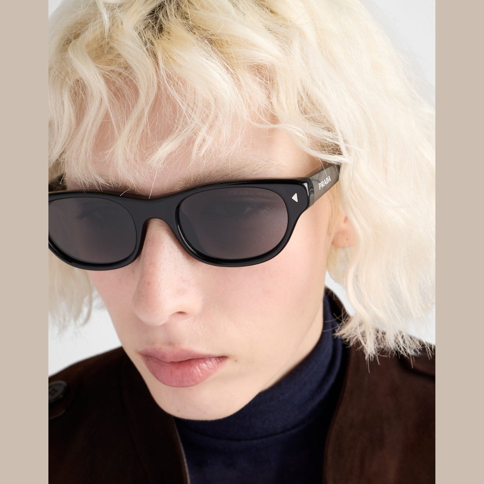 Image of PRADA - משקפי שמש לוגו