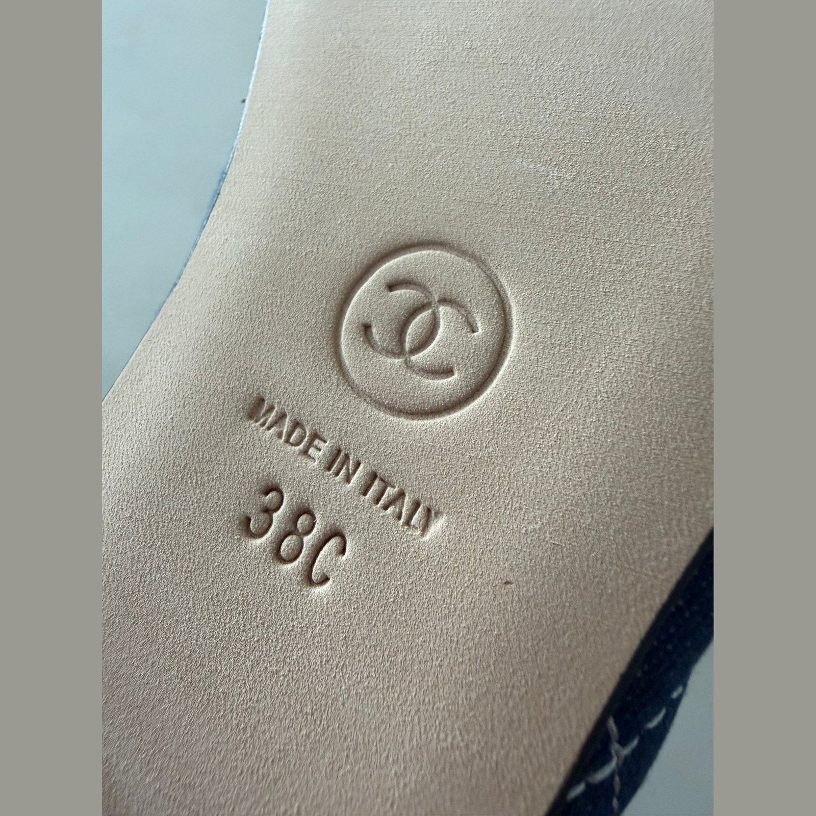 Image of Chanel flat במלאי