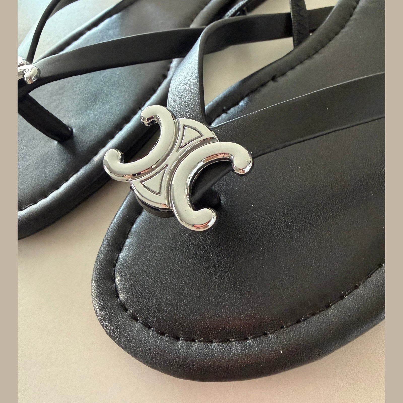 Celine sandals במלאי