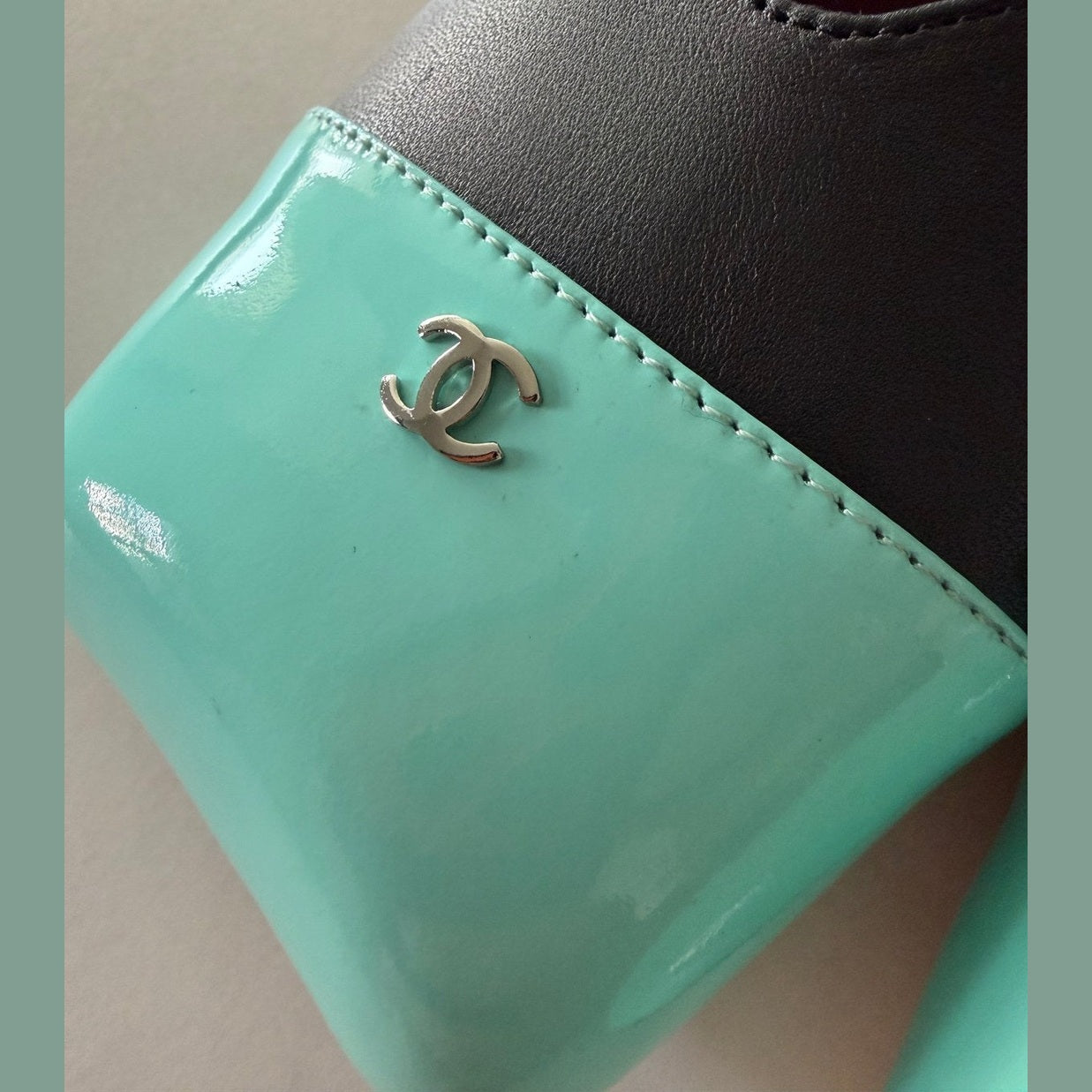 Chanel heels טורקיז במלאי